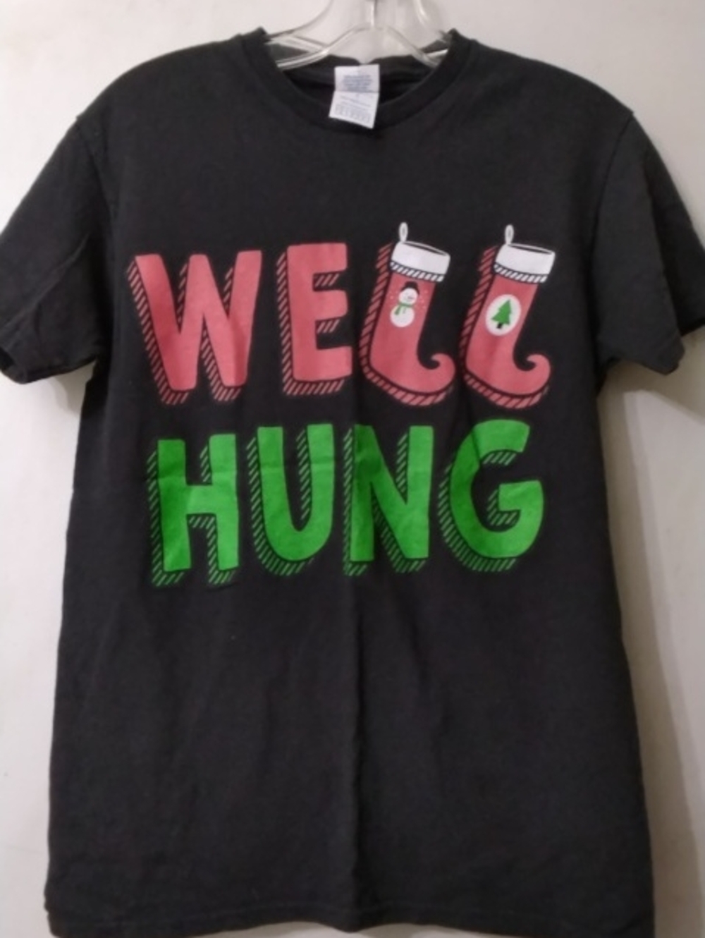 Men's Black Holiday 'Well Hung' Graphic Tee Sz Small